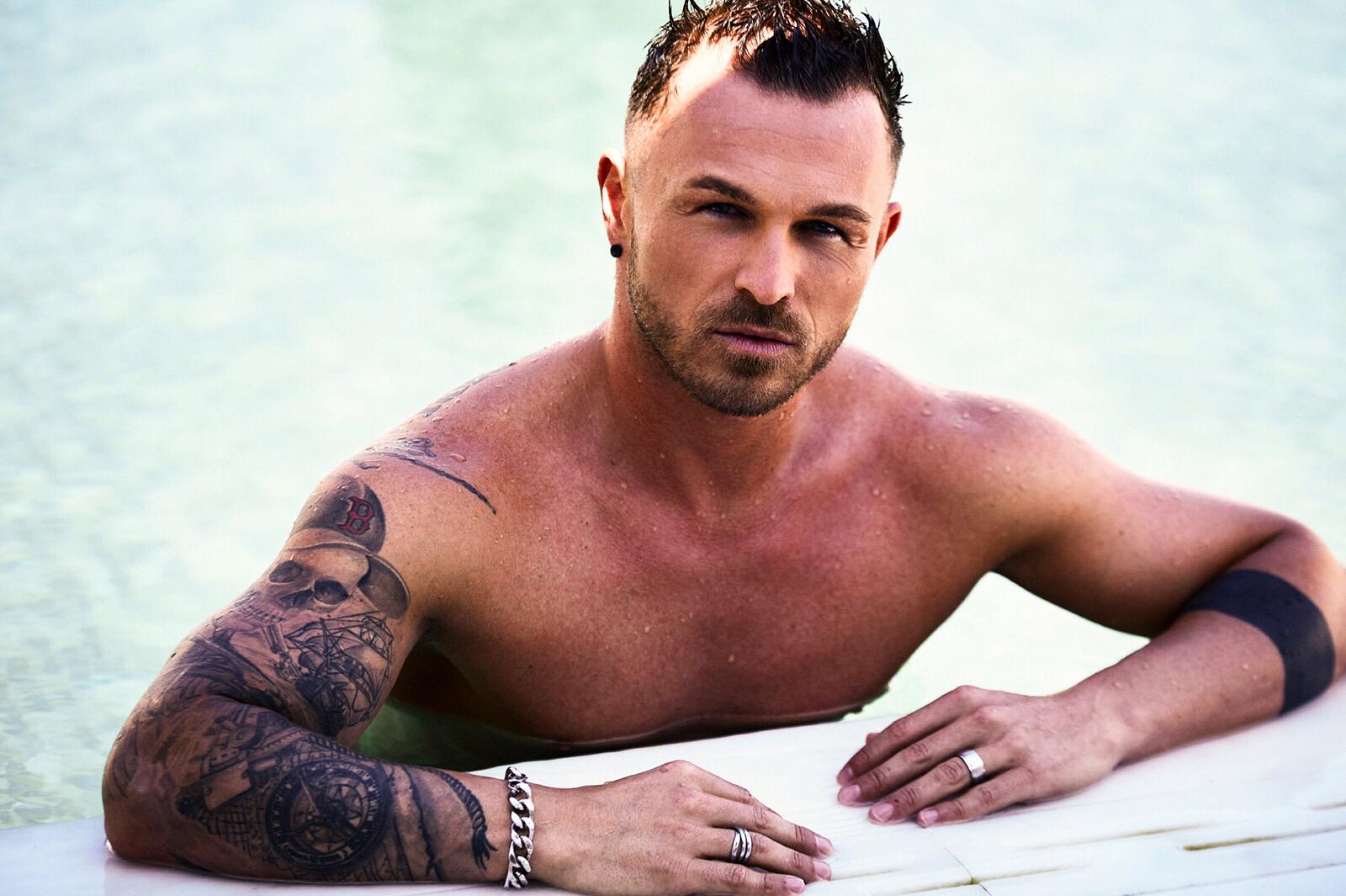 Stripper Eric ONeil Poing buchen