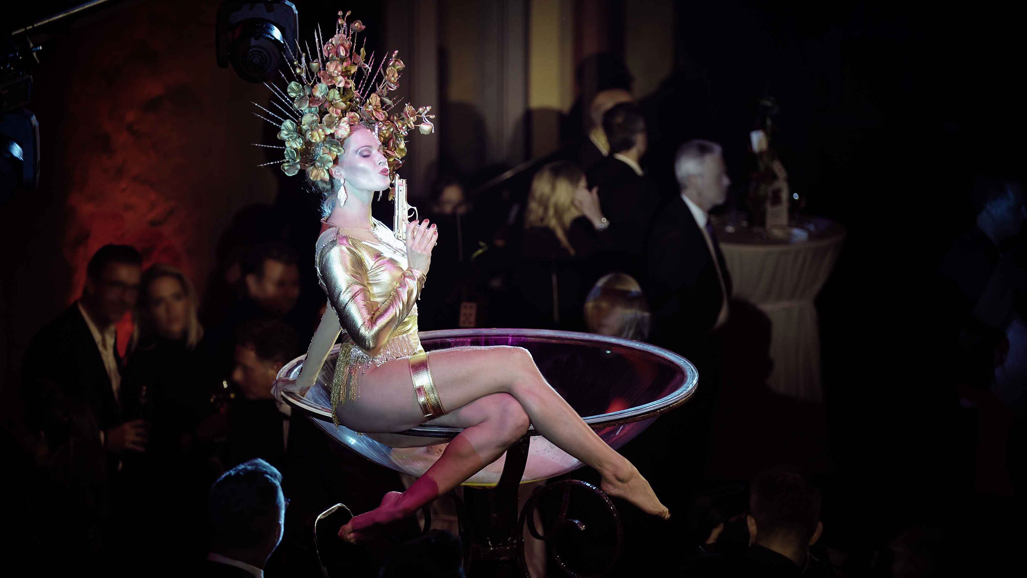 Burlesque T?nzerin Leony La-Roc Köln buchen