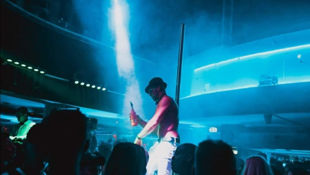 Stripper Danisahne Stuttgart  buchen