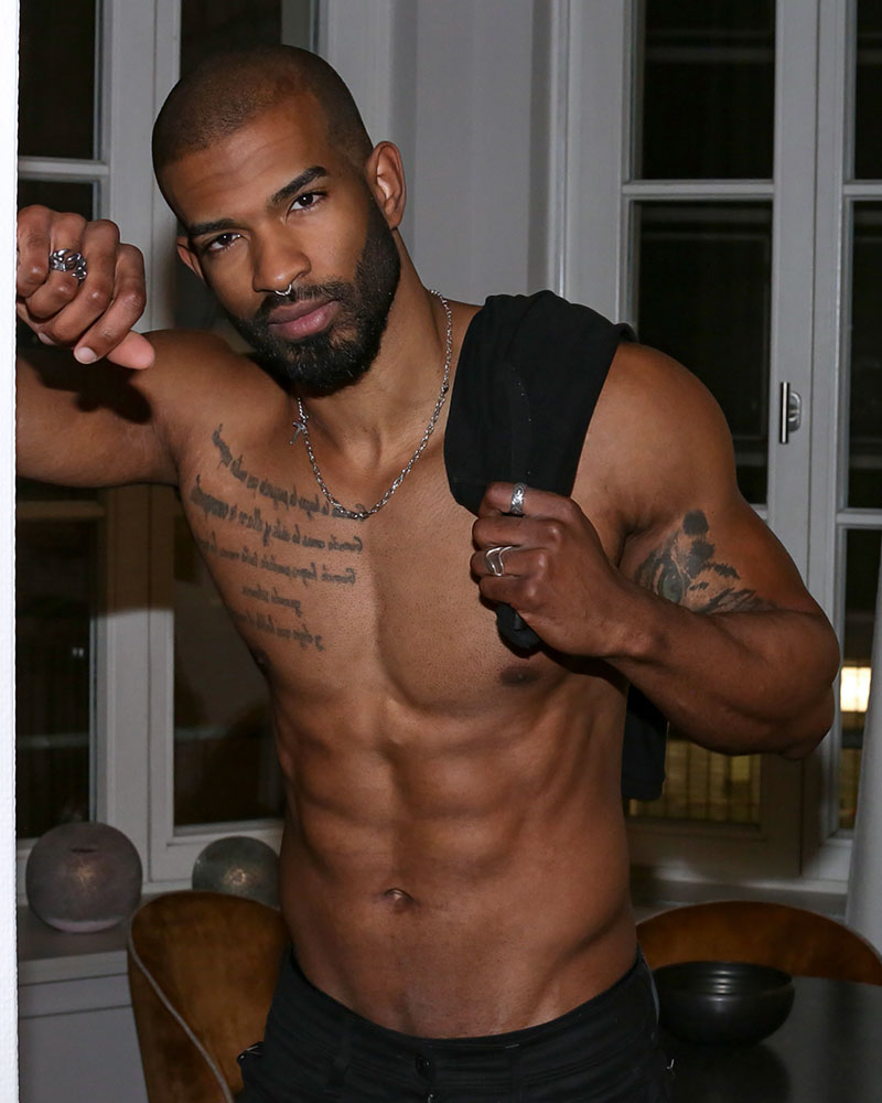 Stripper buchen -  - Santos