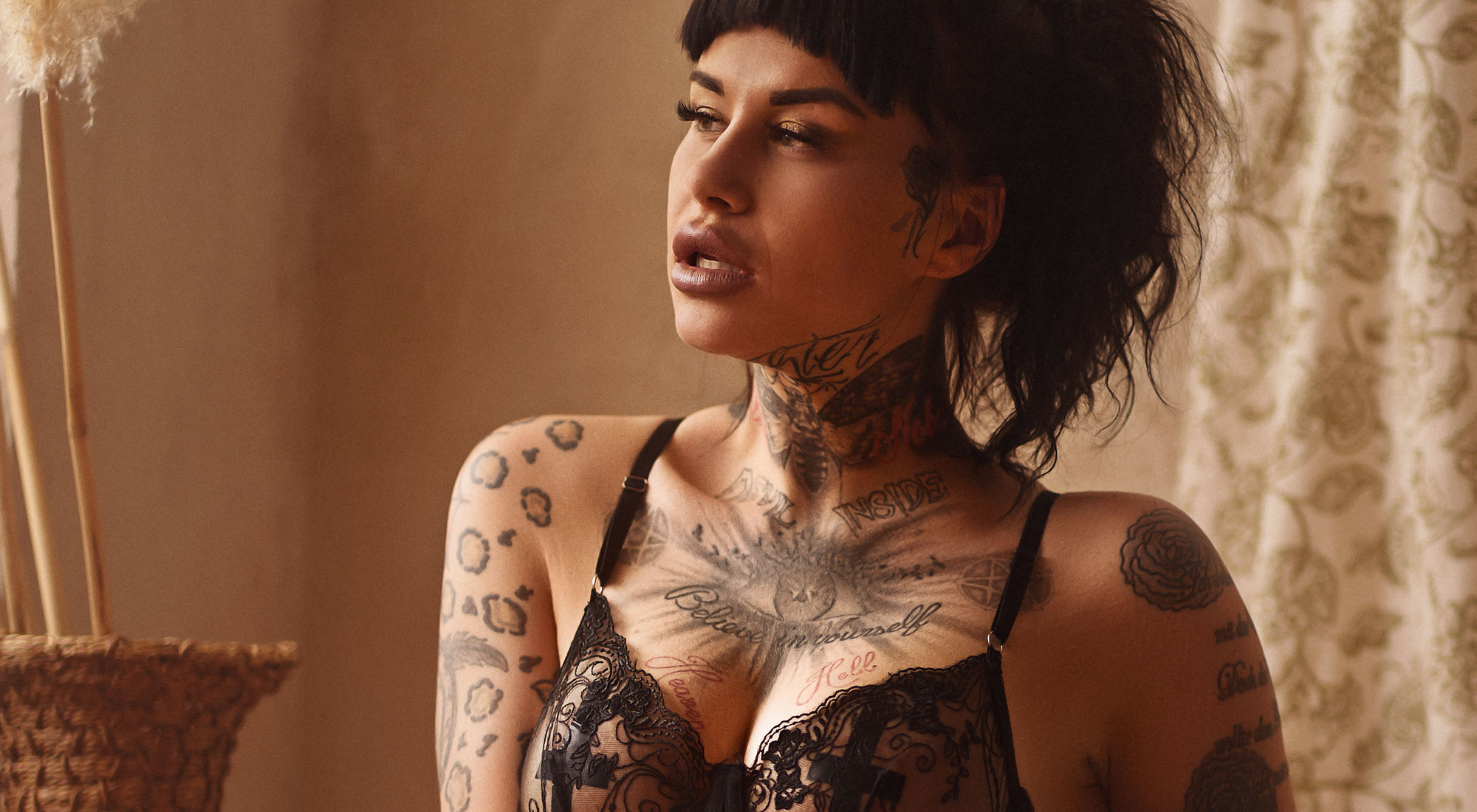Stripperin Avahell Bremen buchen