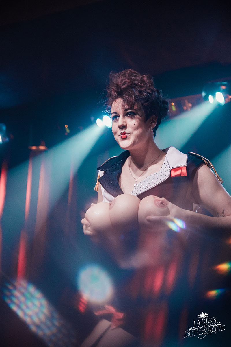 Stripper buchen -  - Marta Paley
