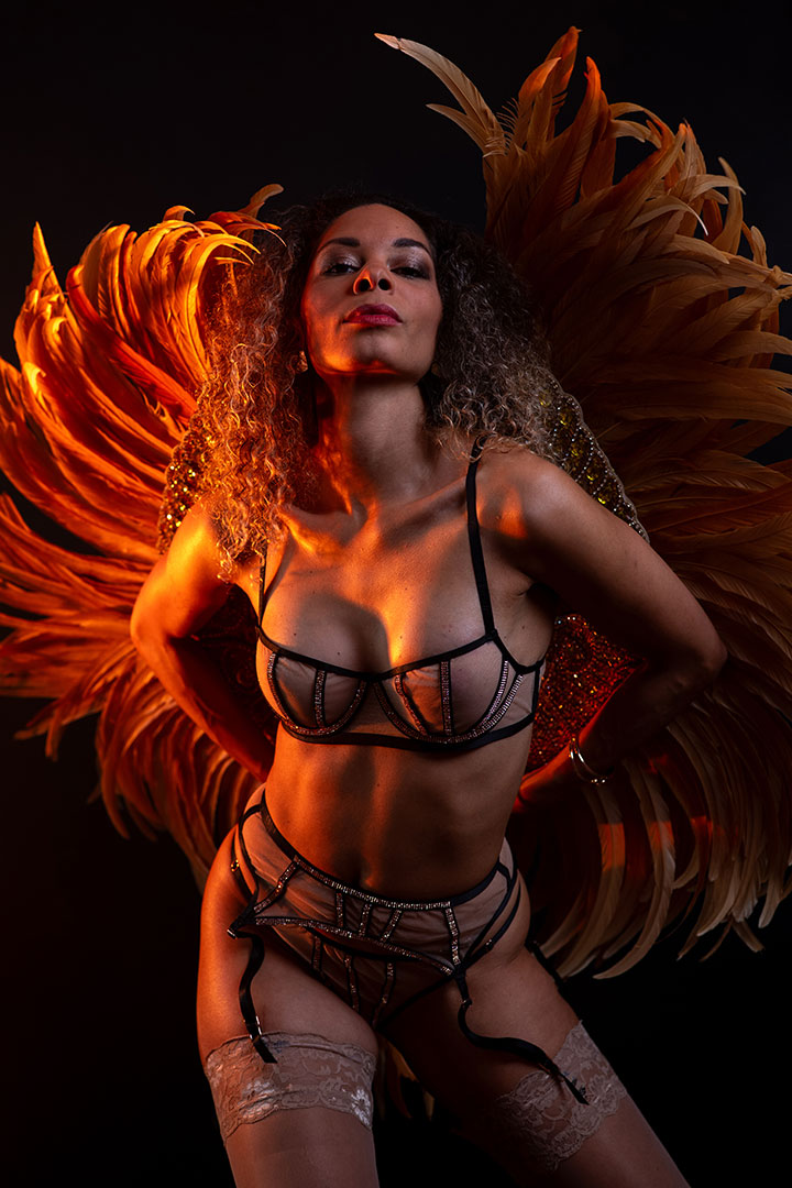 Stripper buchen -  - Nia Francesca